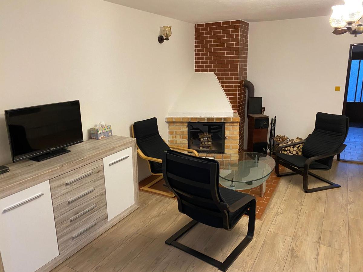 Apartman Pod Mandloni Starovice Exterior photo